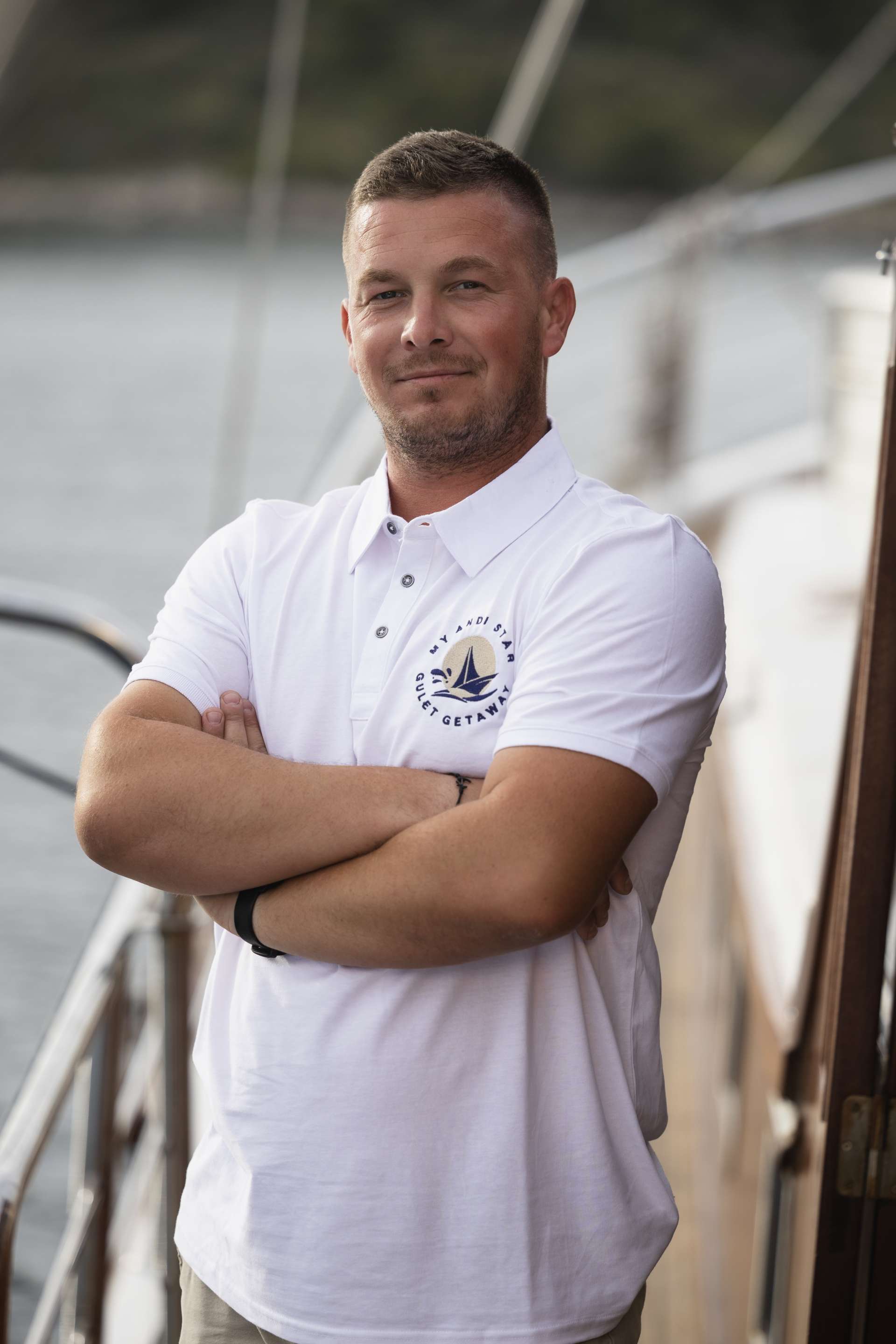 Vedad | Deckhand