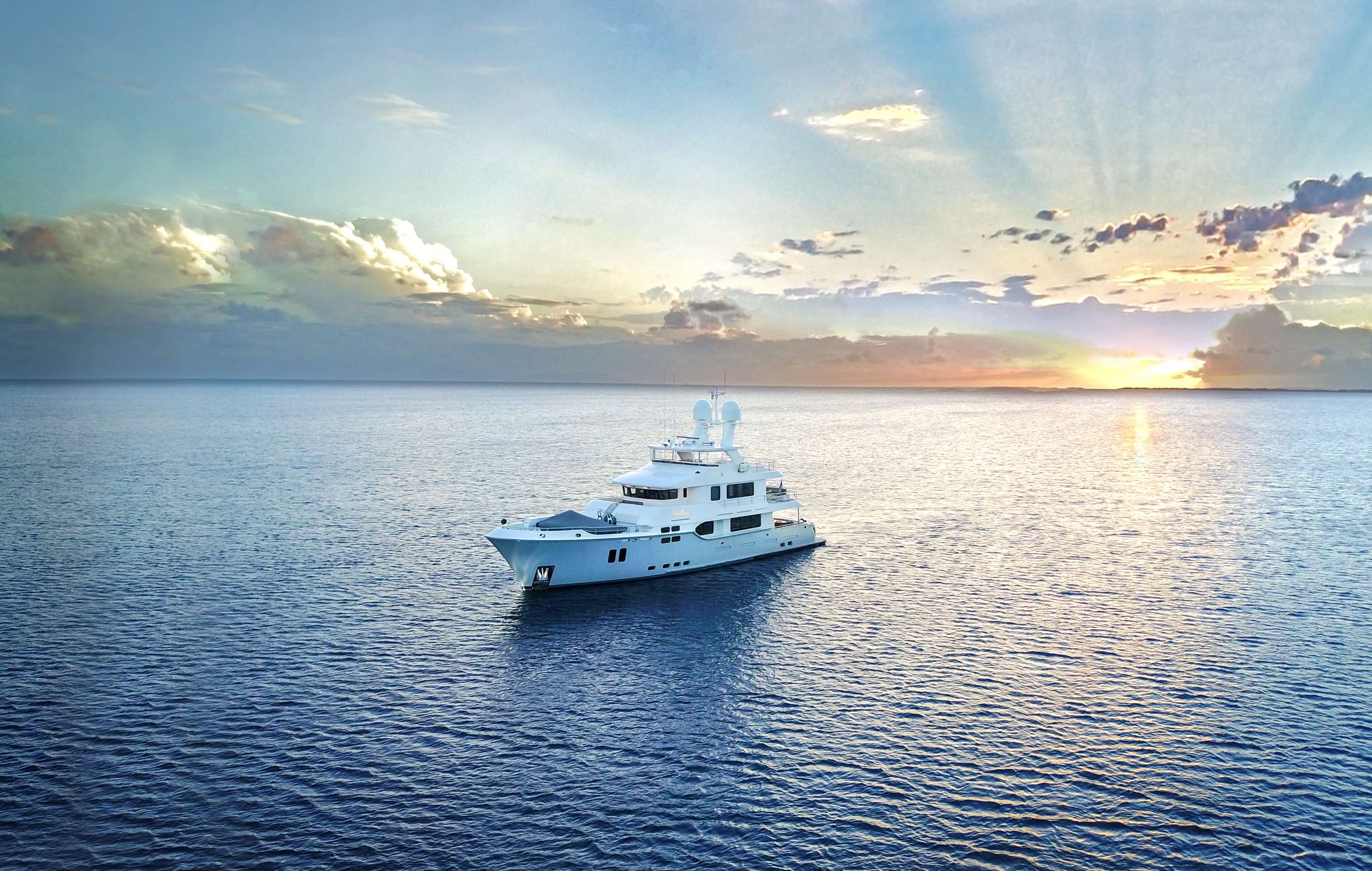 VIVIERAE II, a 98 ft Motor Yacht, available for luxury crewed charter