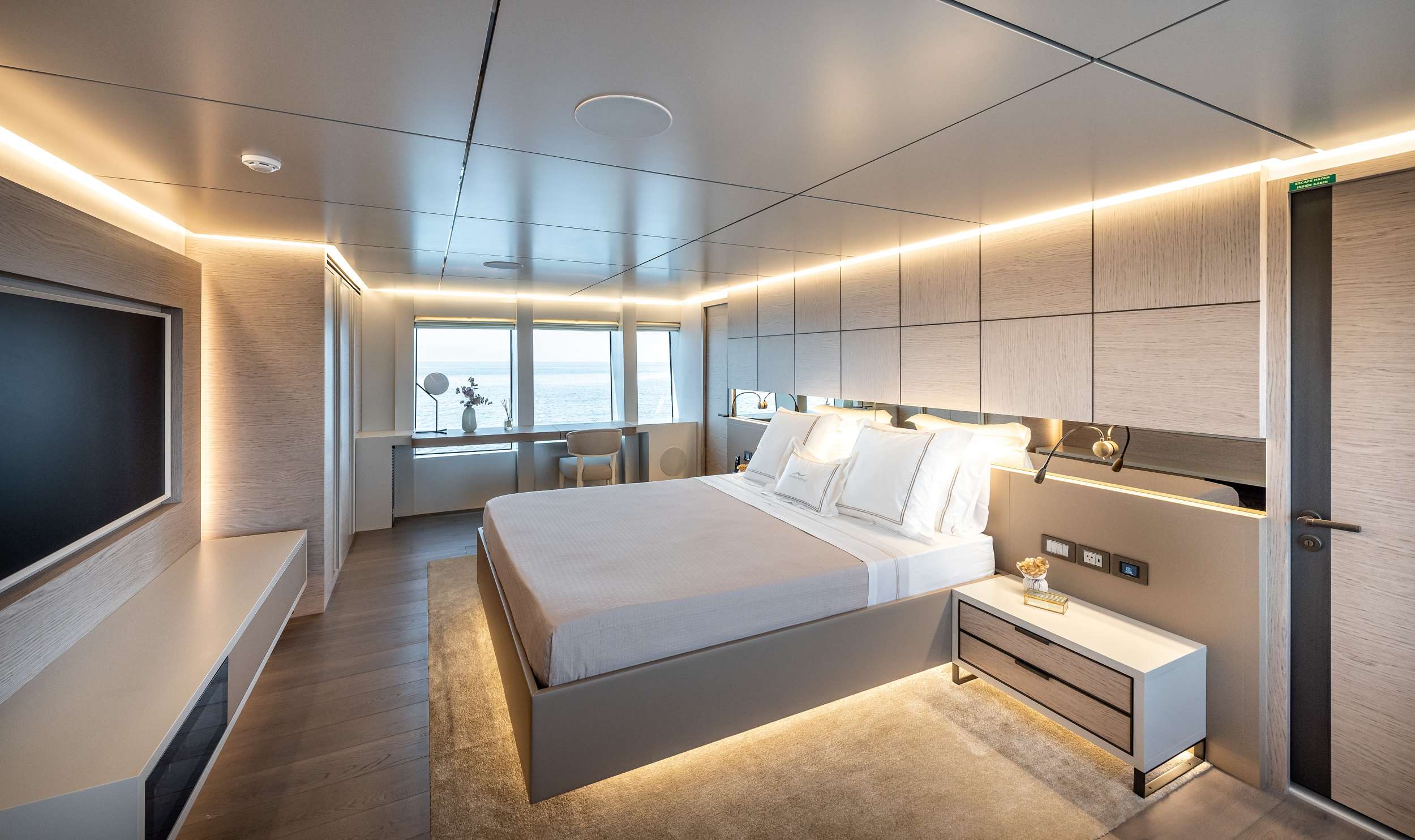 Full Beam Master Stateroom