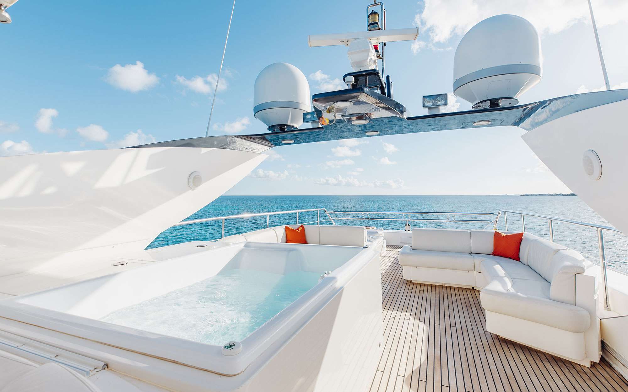 Flybridge Jacuzzi