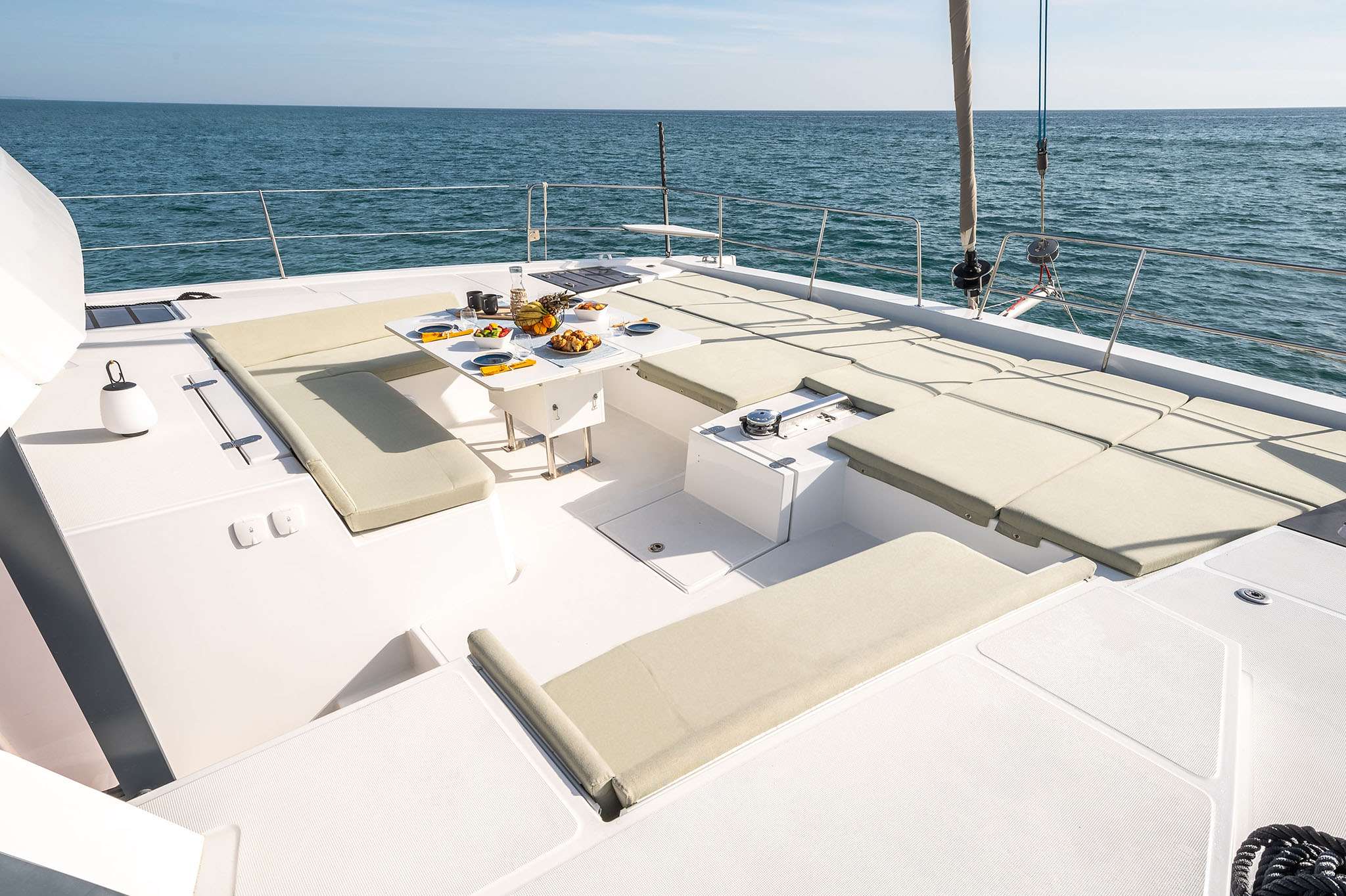 Factory photo - Fore deck / Sunbathing and Sitting Area 