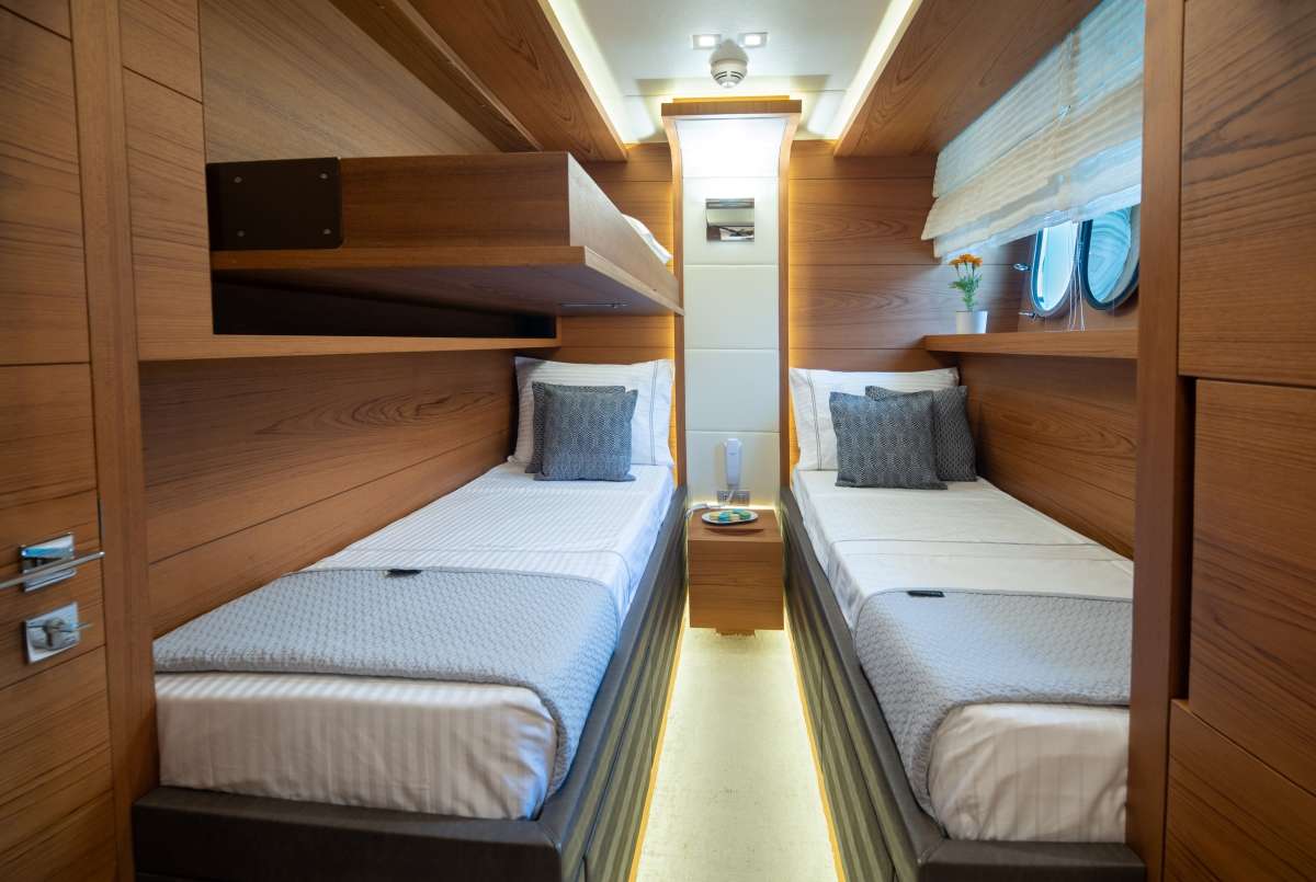 Twin Cabin with Pullman Berth