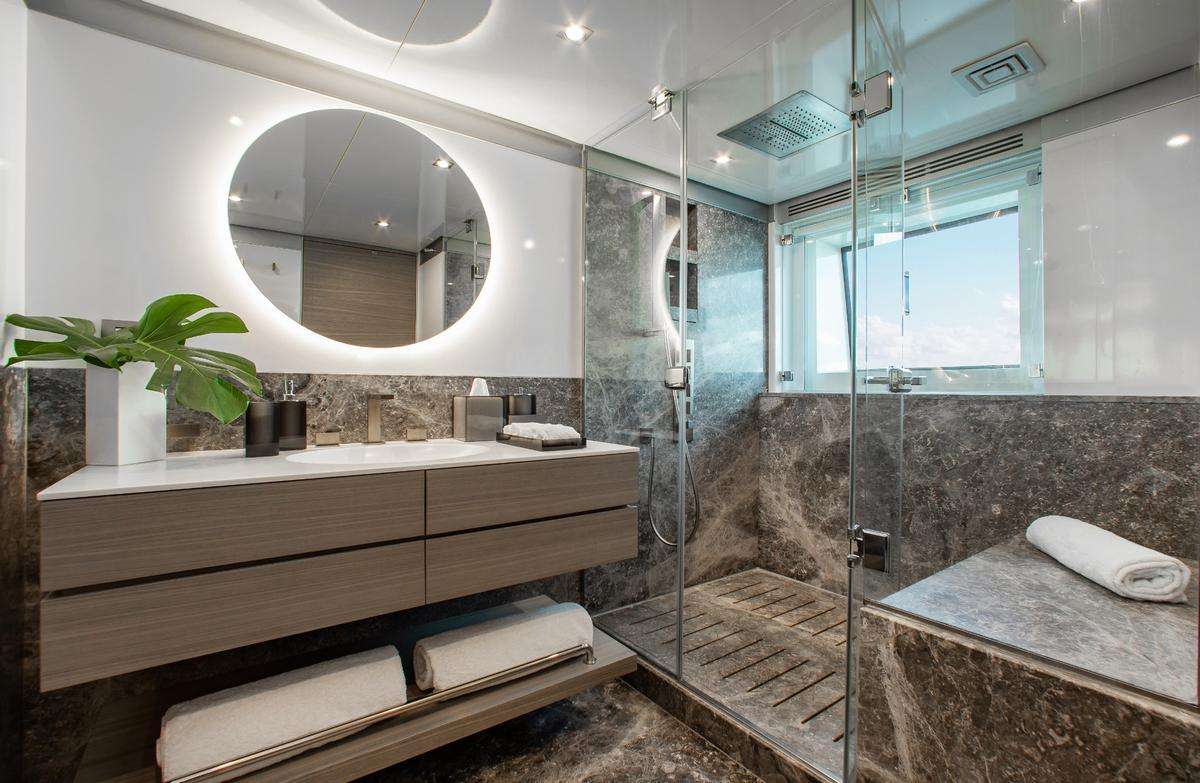 Master ensuite