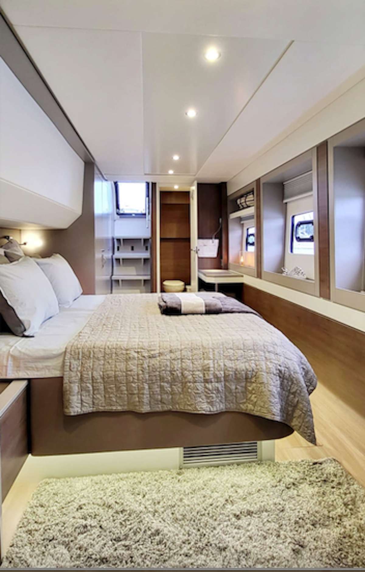 Master cabin aft port