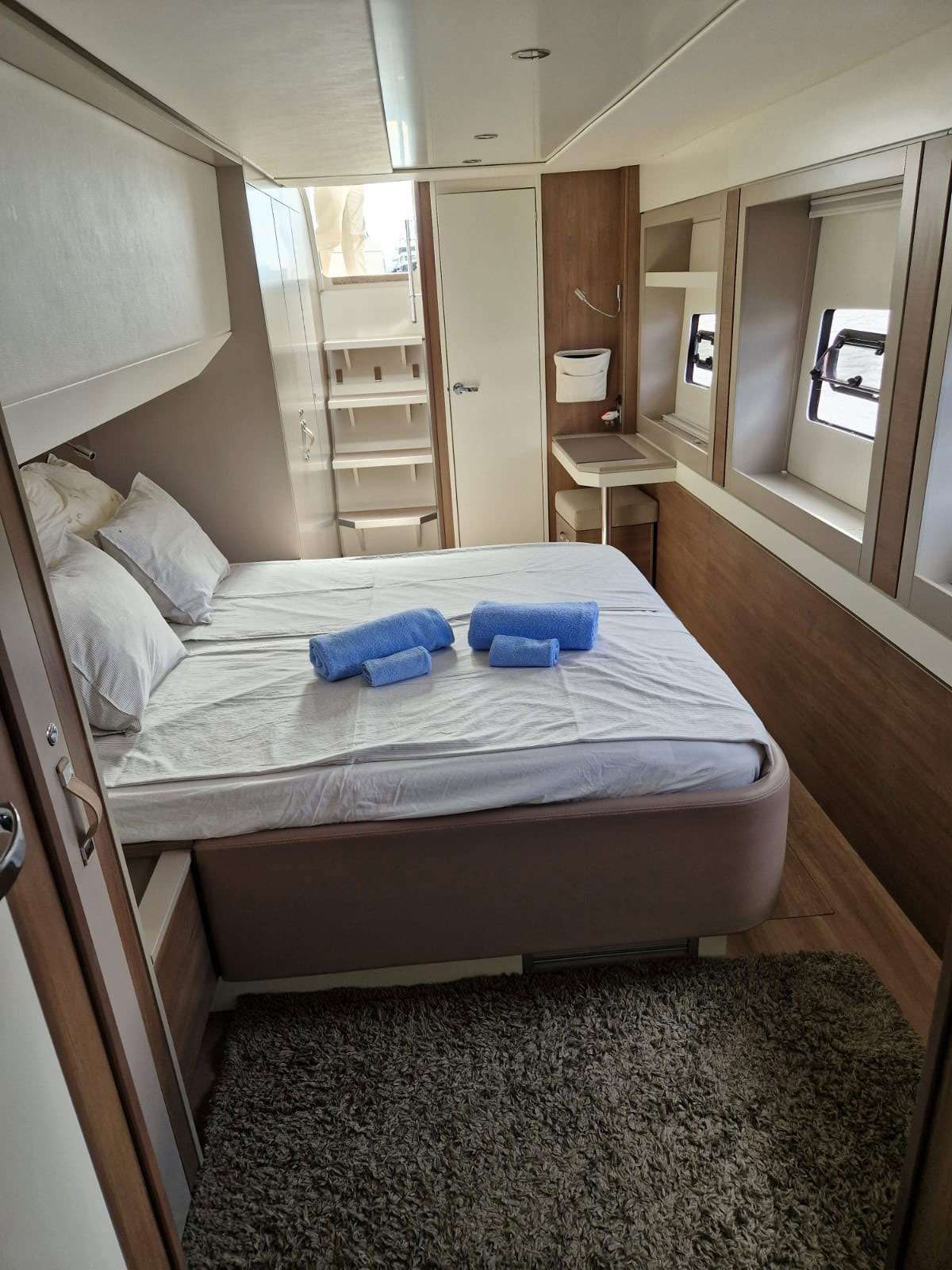 Master cabin aft port